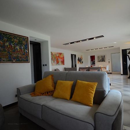 Pikes Villa Pulfero Ngoại thất bức ảnh