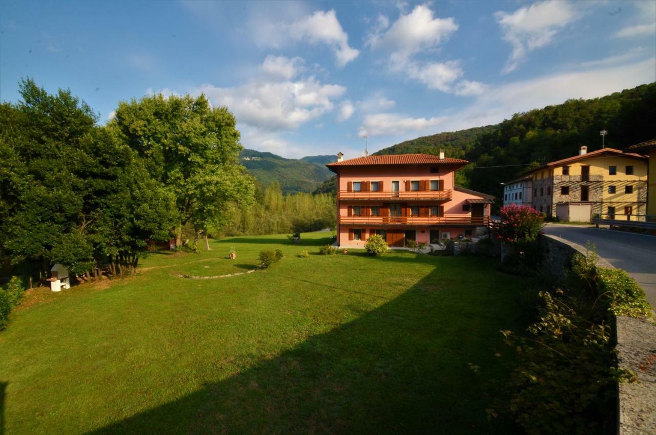 Pikes Villa Pulfero Ngoại thất bức ảnh